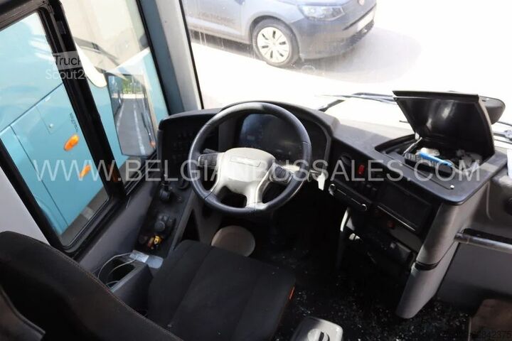 Reisebus Van Hool EX 16 M / Fire damaged / Seats available
