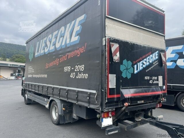 вантажівка з платформою і тентом Mercedes-Benz Atego 1530  Classic