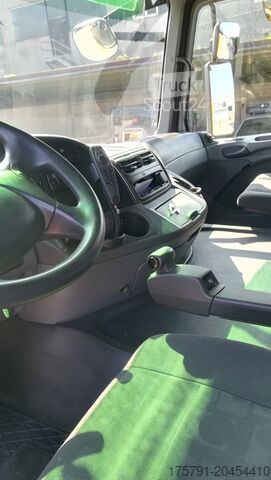 Standard road tractor MERCEDES-BENZ 1841