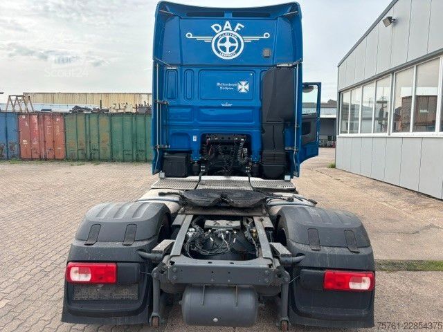 Volymdragbil DAF XF 530 Low Deck