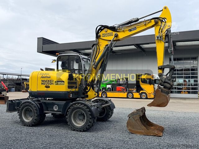 Excavator pe roți Wacker Neuson EW 100 Powertilt