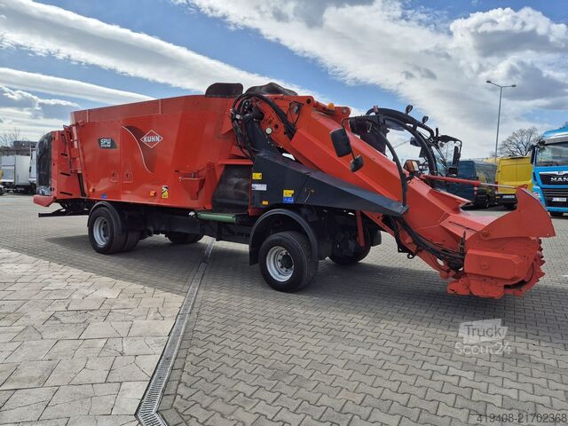 Míchací a krmicí stroj Kuhn SPW 22 Intense / LOW MTH / 1 OWNER / WORKS GREAT!