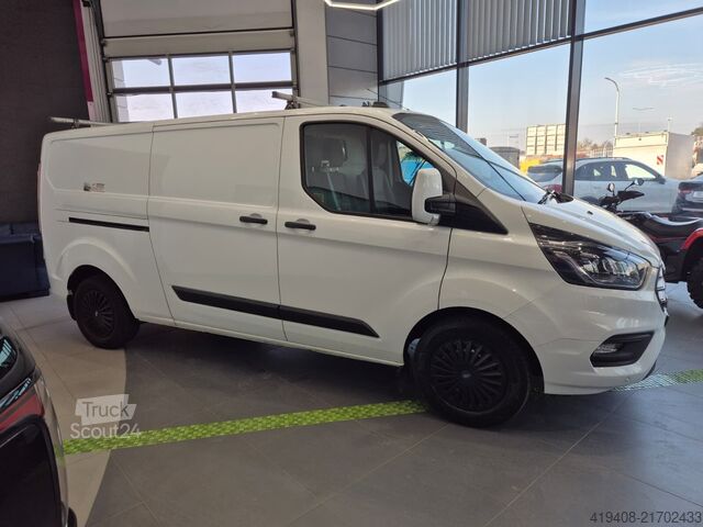 Dubă de livrări Ford Transit Custom 300 / 2.0 TDCi AUTOMAT