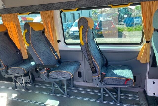 Preprava pasažierov Ford Transit 2.2 TDCi 330 - 9 SEATS
