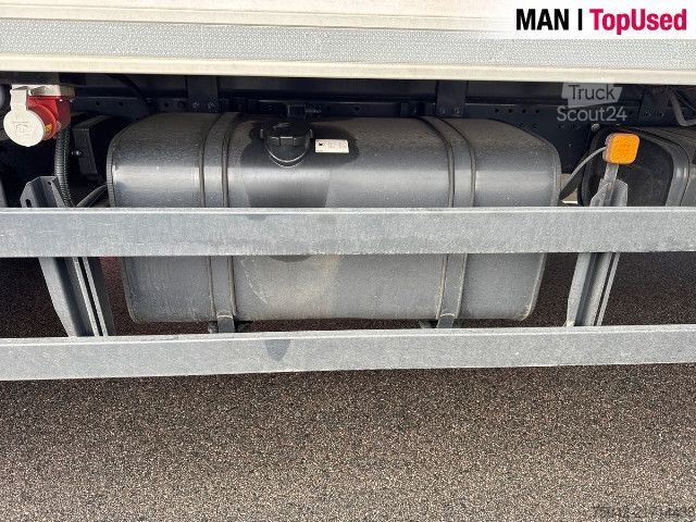 Caminhão para fins especiais MAN TGM 18.320 4X2 BL