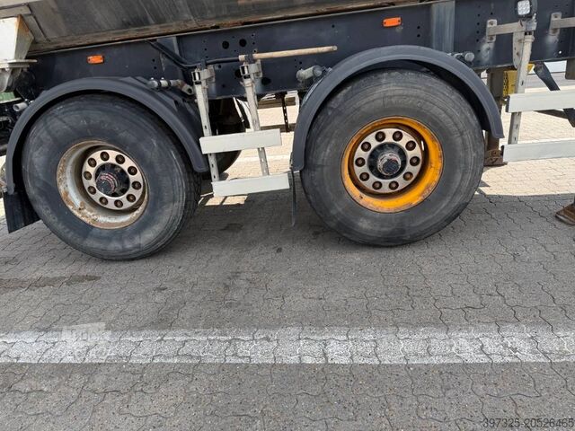 Kippiauto  HK TIPPER City tipper / City-Kippanhänger / City t