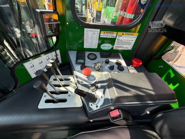Chariot élévateur multidirectionnel Combilift C5000E / TRIPLEX 8300MM WIDE POSITIONER
