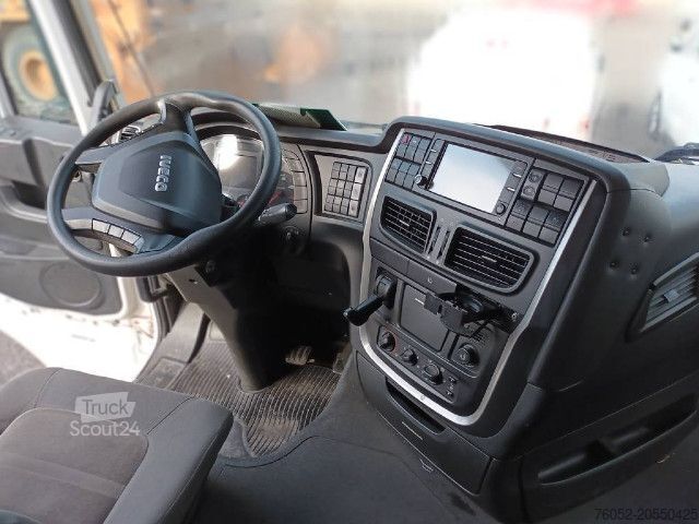 Standart çekici ünitesi IVECO AS440S48T/P