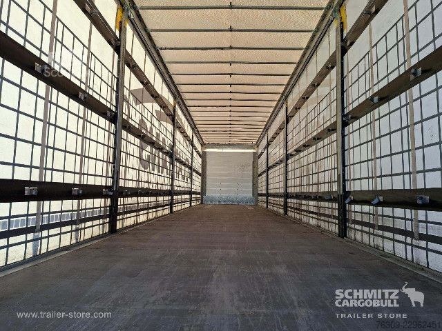 Otvorena poluprikolica sa ceradom Schmitz Cargobull Curtainsider Standard Getränke