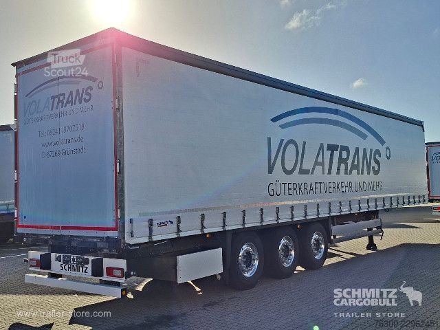Otvorena poluprikolica sa ceradom Schmitz Cargobull Curtainsider Standard Getränke