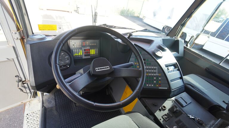 Camion-grue Liebherr LTM 1030-2.1 WITH JIB