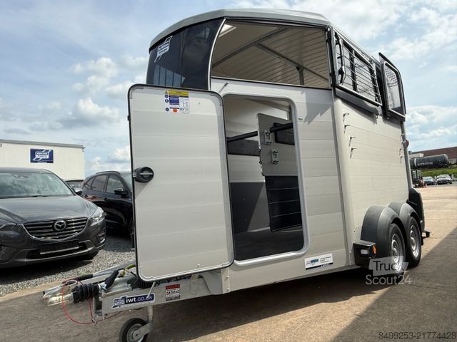 Remorque de transport de chevaux IFOR WILLIAMS HBX511- SILVER
