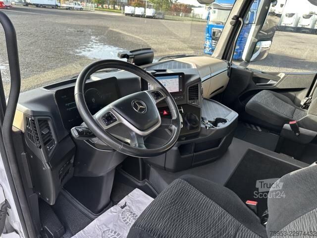 Trattore stradale volumetrico Mercedes-Benz 1853 LSNRL Actros BigSpace Retarder Lowliner