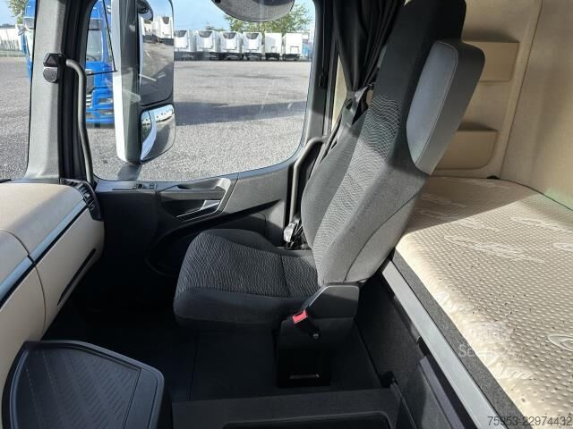 Trattore stradale volumetrico Mercedes-Benz 1853 LSNRL Actros BigSpace Retarder Lowliner