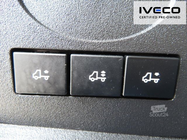 Vrachtwagen met bakwagen IVECO Daily 70C18HA8/P Koffer/LBW, Klima, NL 3228kg