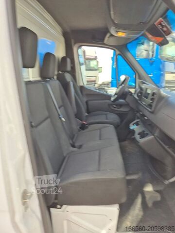 Camion-caisse Mercedes-Benz SPRINTER 315 CDI