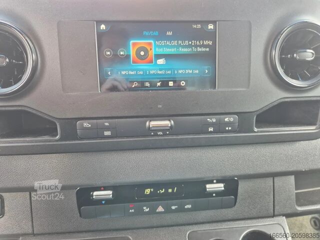 Camion-caisse Mercedes-Benz SPRINTER 315 CDI