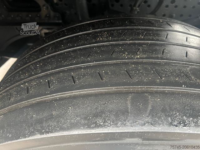 Standard SZM MERCEDES-BENZ ACTROS 1851 * TOP * ACC * 2X TANK * VOLL *