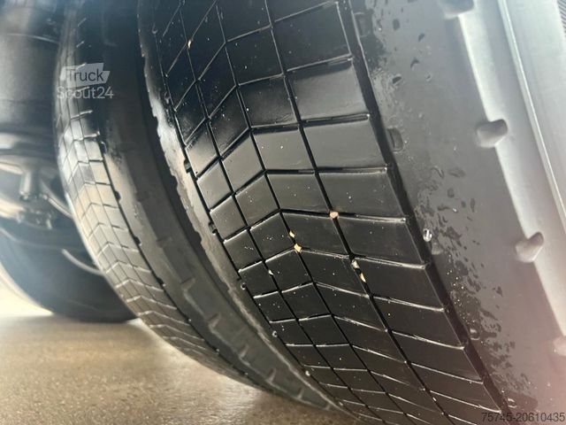 Standard SZM MERCEDES-BENZ ACTROS 1851 * TOP * ACC * 2X TANK * VOLL *