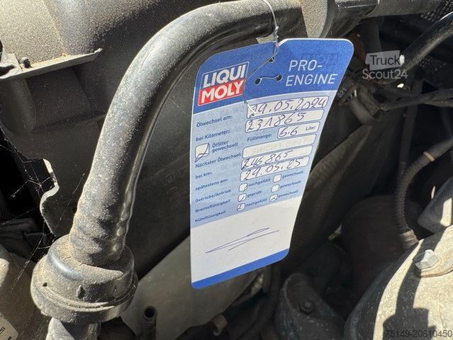 Pick-up VOLKSWAGEN Touareg 3.2 V6/  GETRIEBESCHADEN   /Motor läuft!