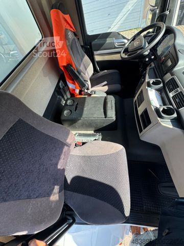Vrachtauto met open laadbak MAN TGM 18.290/HIAB-XS111/JOYSTICK/d