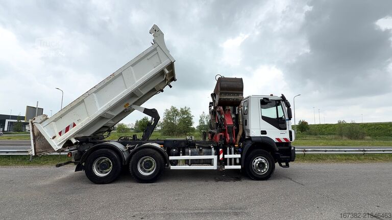 Tipper med kran Iveco TRAKKER AD260T360 6x4