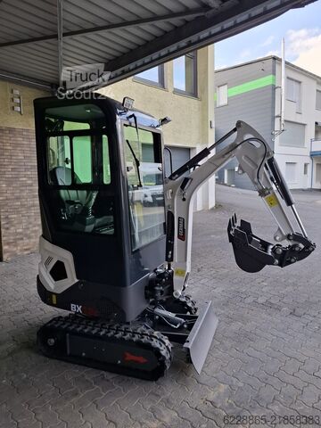 Mini-pelle 1,2t avec châssis à voie variable et flèche articulée GERMAG BX12c