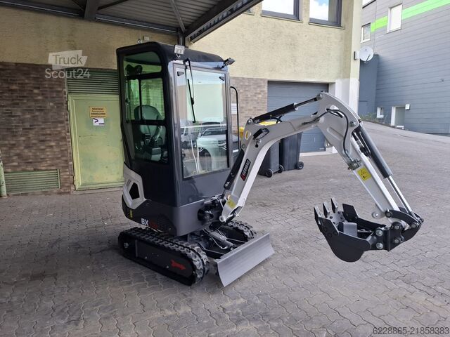 Mini-pelle 1,2t avec châssis à voie variable et flèche articulée GERMAG BX12c