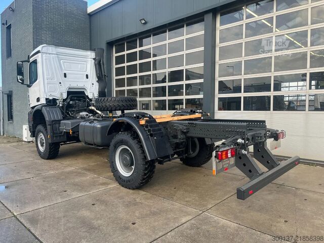 Chassis com cabina Mercedes-Benz Arocs 1736 AK 4x4 Chassis Cabin