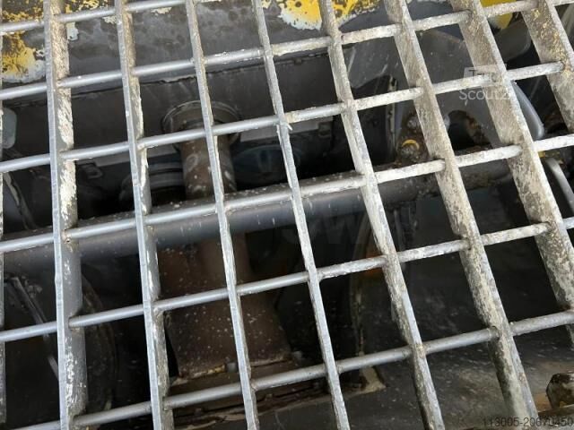 Caminhão bomba de concreto Iveco TRAKKER 400