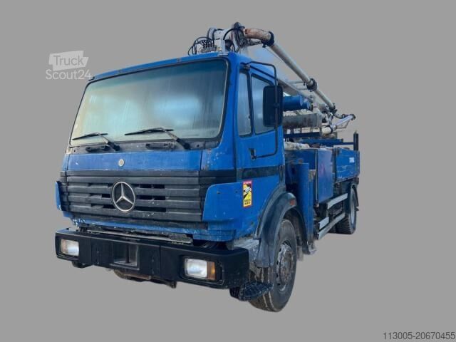 Betonpumpebil Mercedes-Benz 1835