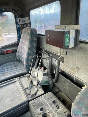 Betonpumpen-LKW Mercedes-Benz 1835