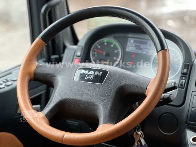 Veewagen MAN TGL 12.220 4x2 4.Pferdetransporter m. Wohnabteil