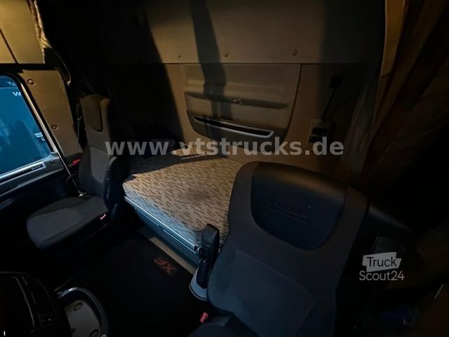 Standard SZM DAF XF 460 FT 4x2 Vollluft, Retarder Euro6