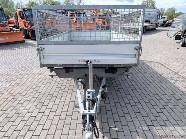 Trīspusējā pašizgāzēja piekabe PONGRATZ 3-SKS 3600/17 , Kipper,Funk, Rampen, Laubgitter,