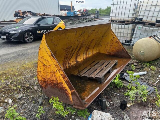 Spade  Hjullasterskuffe som har stått på en Hanomag 44C
