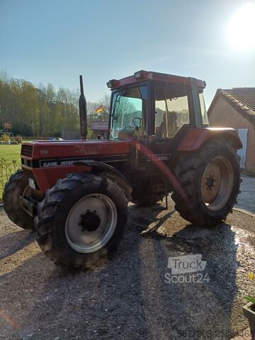 Traktor Case IH 956 XL