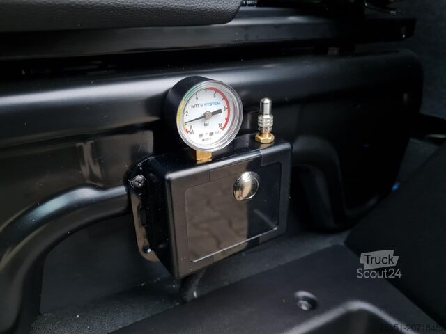 Samochód dostawczy z plandeką Renault Master Pritsche Schiebe Plane 10 Pal. LUFTFEDERUNG