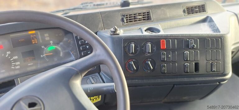 Система крюкових кронштейнів Mercedes-Benz 3335