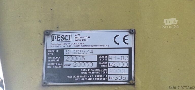 Система крюкових кронштейнів Mercedes-Benz 3335