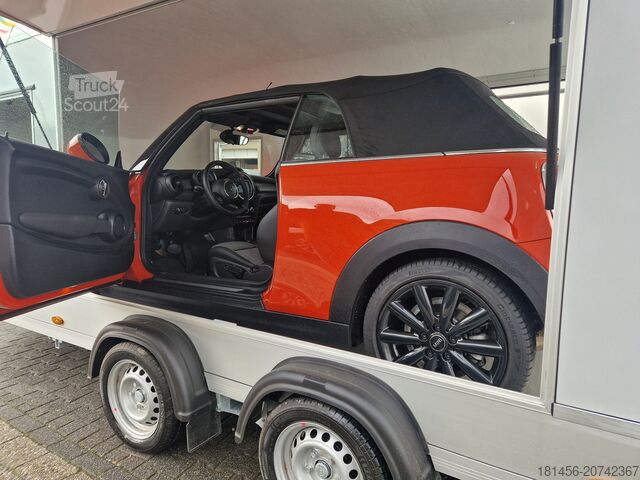 Kofferanhänger Debon C1000 Flügeltürer mit Heckrampe Pullman