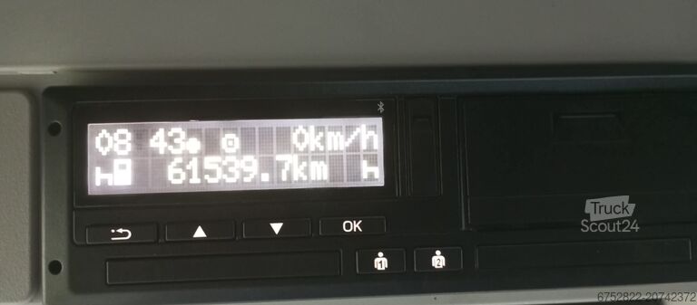 бордов камион с брезент Iveco EuroCargo 120