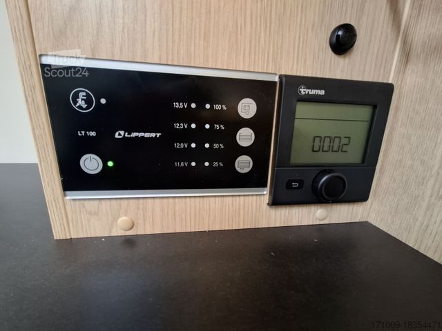 Autorulotă semi-integrată SUNLIGHT Adventure T 67S TV-Paket Combi 6E AWT isoliert