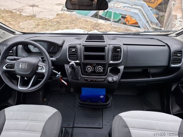 Autorulotă semi-integrată SUNLIGHT Adventure T 67S TV-Paket Combi 6E AWT isoliert