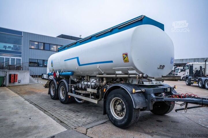 Camião cisterna MAGYAR CITERNE SMG 20.000L+5 COMP.