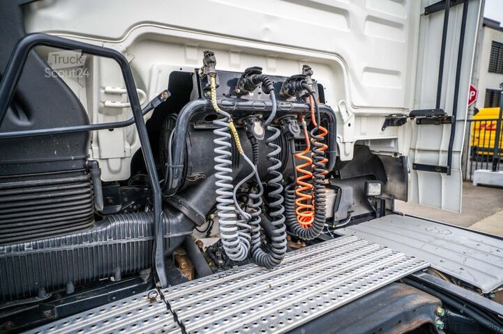 Standard tractor MAN TGX 18.440 XLX BLS