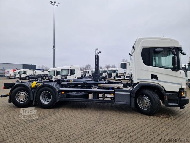 Kravas automašīna ar āķi SCANIA P420 / Meiller Tectrum RS21 / 2025