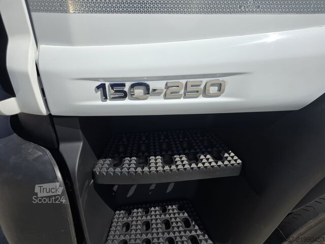 шаси на камион Iveco 150E25