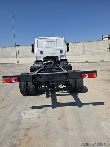 шаси на камион Iveco 150E25