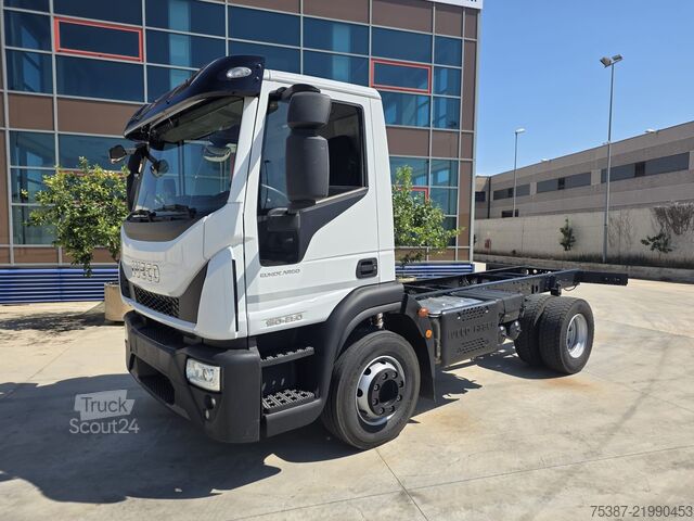 шаси на камион Iveco 150E25